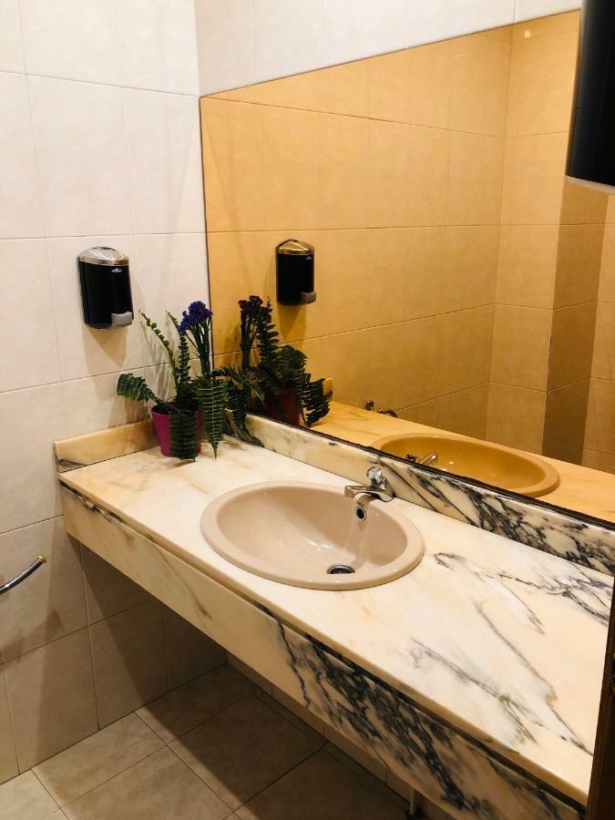 Albergue La Estacion Santiago De Compostela Kültér fotó