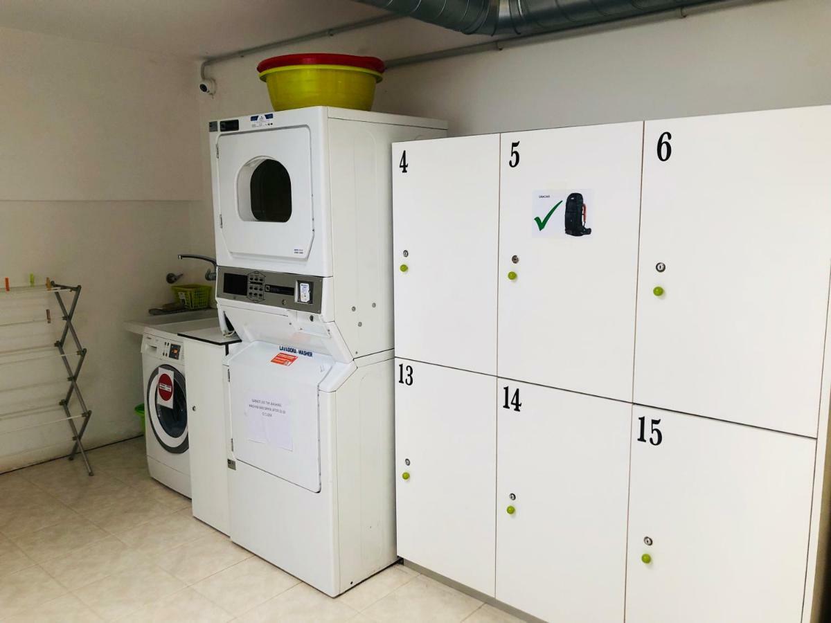 Albergue La Estacion Santiago De Compostela Kültér fotó